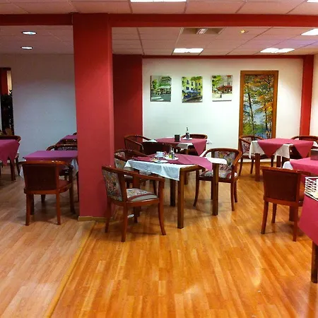 Hotel La Curva *